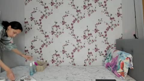 Snapshot of reginamoon12 chatting on 10, 2, 2025 Alisa online show from 10, 2, 2025