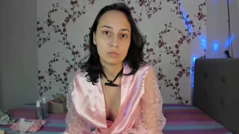 Snapshot of reginamoon12 chatting on 14, 2, 2025 Alisa online show from 14, 2, 2025