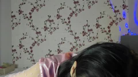 Snapshot of reginamoon12 chatting on 30, 11, 2025 Alisa online show from 30, 11, 2025