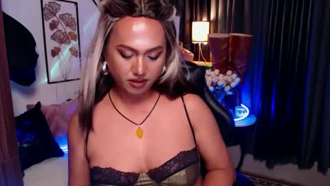 Snapshot of reigning_ivy chatting on 12, 3, 2025 Red Ivy online show from 12, 3, 2025