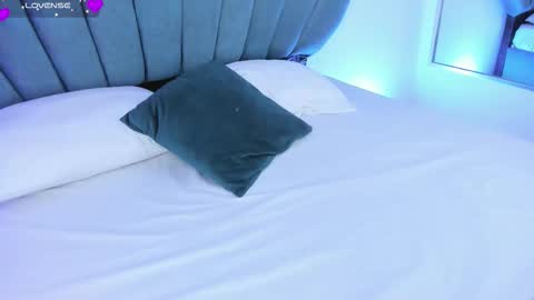 Reika  online show from 14, 10, 2025