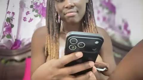 Snapshot of reina77xo chatting on 10, 2, 2026 reina77xo online show from 10, 2, 2026