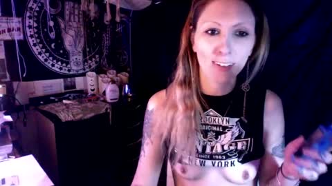 Snapshot of remedy_michelle chatting on 10, 3, 2025 Remedy online show from 10, 3, 2025