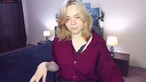 RemiPeach online show from 16, 5, 2026