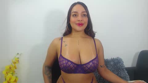 renatabrownn28 online show from 30, 3, 2026