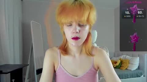 Snapshot of rene_yolker chatting on 18, 11, 2025 Rene online show from 18, 11, 2025