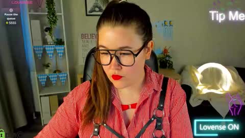 renee_turner online show from 1, 10, 2025