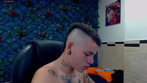 R E N E  online show from 18, 1, 2025