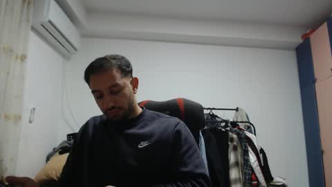 Snapshot of revivedunknown chatting on 14, 2, 2026 Chris online show from 14, 2, 2026