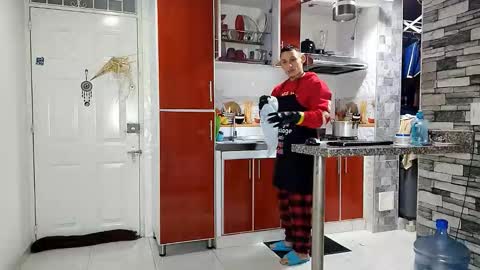 reymasterhot online show from 4, 3, 2026