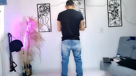 reymasterhot online show from 9, 3, 2026