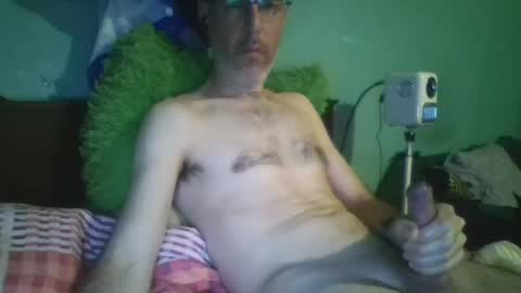 reyes_albert2006 online show from 7, 3, 2026