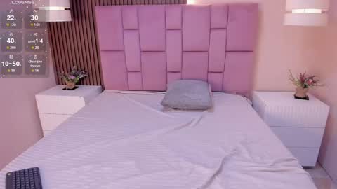 Reze  online show from 18, 4, 2026