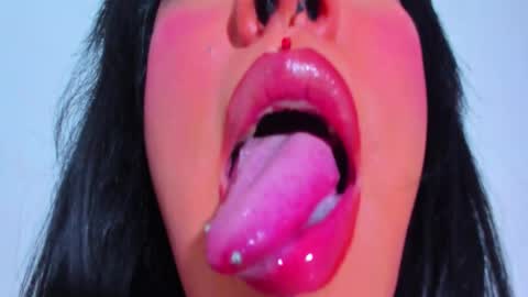 ROBERTA online show from 3, 10, 2025