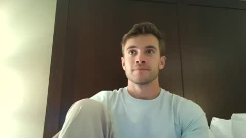 Snapshot of rguy114 chatting on 16, 10, 2025 Ryan online show from 16, 10, 2025