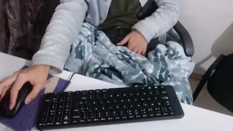 rhiannacoral online show from 9, 3, 2025