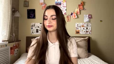 Snapshot of rhiannonmuccigrosso chatting on 1, 11, 2025 Anna online show from 1, 11, 2025