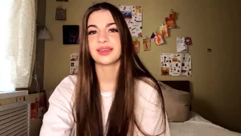 Snapshot of rhiannonmuccigrosso chatting on 5, 11, 2025 Anna online show from 5, 11, 2025