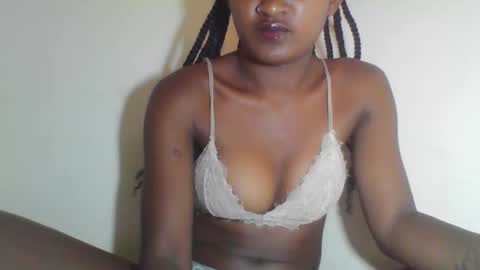 Snapshot of rhoanna chatting on 28, 5, 2026 rhoanna online show from 28, 5, 2026