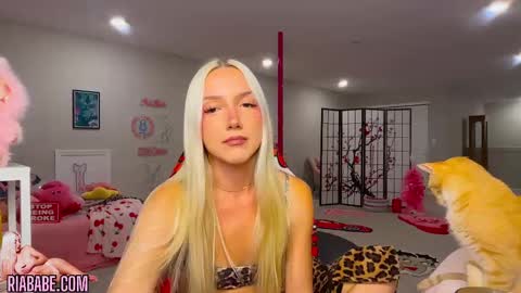 ria  online show from 18, 10, 2025