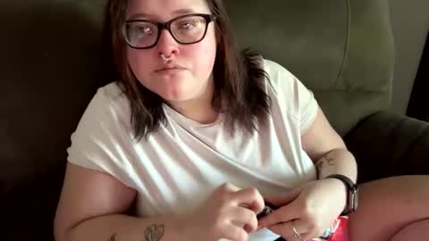 riah_babbie online show from 11, 6, 2026