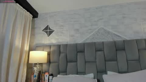 Riana online show from 18, 2, 2025