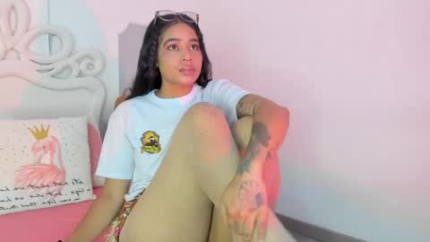 Snapshot of riby_ chatting on 30, 5, 2026 riby online show from 30, 5, 2026