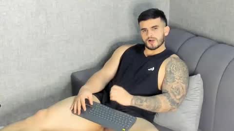 ricardogonzalez666 online show from 4, 1, 2025