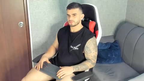 ricardogonzalez666 online show from 8, 1, 2025