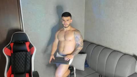 ricardogonzalez666 online show from 25, 1, 2025