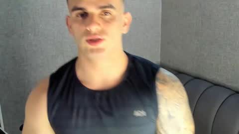 ricardogonzalez666 online show from 28, 1, 2025