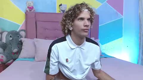 Snapshot of rich_de_la_rosa chatting on 5, 2, 2025 rich and kitty online show from 5, 2, 2025