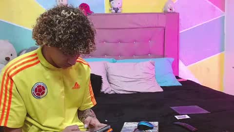 Snapshot of rich_de_la_rosa chatting on 13, 2, 2025 rich and kitty online show from 13, 2, 2025