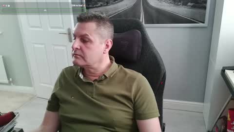 Snapshot of rich_uk56 chatting on 3, 4, 2026 UK Straight Guy online show from 3, 4, 2026