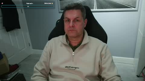 Snapshot of rich_uk56 chatting on 4, 4, 2026 UK Straight Guy online show from 4, 4, 2026