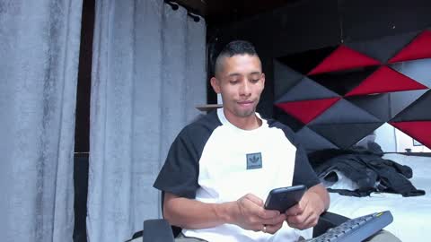 Snapshot of richar_voller chatting on 13, 1, 2025 richar_voller online show from 13, 1, 2025