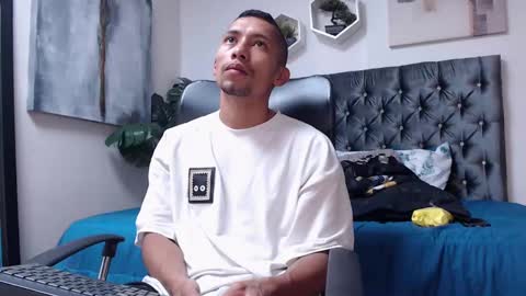 Snapshot of richar_voller chatting on 16, 1, 2025 richar_voller online show from 16, 1, 2025