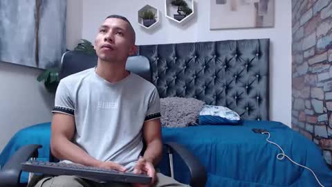 Snapshot of richar_voller chatting on 22, 1, 2025 richar_voller online show from 22, 1, 2025