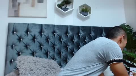 Snapshot of richar_voller chatting on 1, 2, 2025 richar_voller online show from 1, 2, 2025