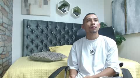 Snapshot of richar_voller chatting on 6, 2, 2025 richar_voller online show from 6, 2, 2025