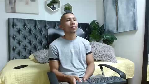 Snapshot of richar_voller chatting on 11, 2, 2025 richar_voller online show from 11, 2, 2025