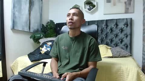 Snapshot of richar_voller chatting on 13, 2, 2025 richar_voller online show from 13, 2, 2025