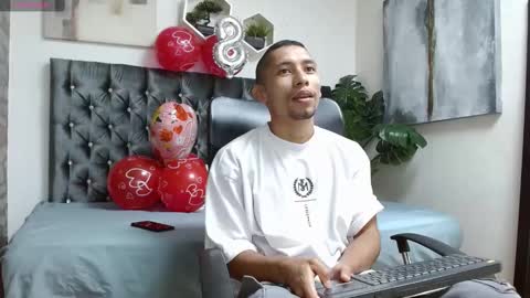 Snapshot of richar_voller chatting on 19, 2, 2025 richar_voller online show from 19, 2, 2025