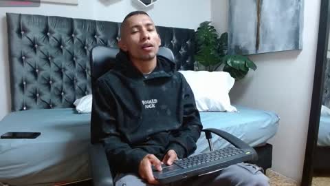 Snapshot of richar_voller chatting on 22, 2, 2025 richar_voller online show from 22, 2, 2025