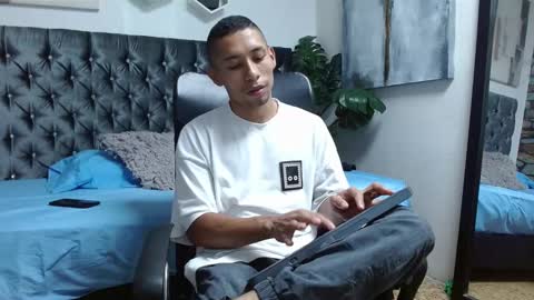 Snapshot of richar_voller chatting on 26, 2, 2025 richar_voller online show from 26, 2, 2025