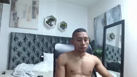 Snapshot of richar_voller chatting on 6, 3, 2025 richar_voller online show from 6, 3, 2025