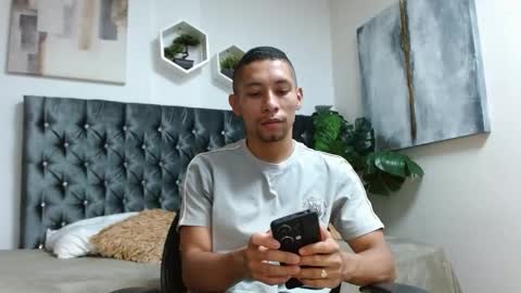 Snapshot of richar_voller chatting on 23, 9, 2025 richar_voller online show from 23, 9, 2025