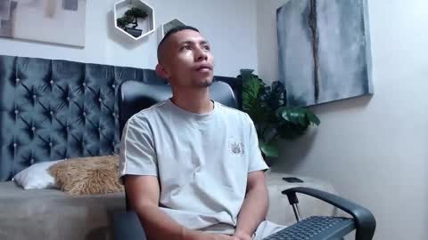 Snapshot of richar_voller chatting on 30, 9, 2025 richar_voller online show from 30, 9, 2025