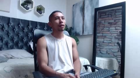 Snapshot of richar_voller chatting on 31, 10, 2025 richar_voller online show from 31, 10, 2025