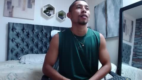 Snapshot of richar_voller chatting on 3, 11, 2025 richar_voller online show from 3, 11, 2025